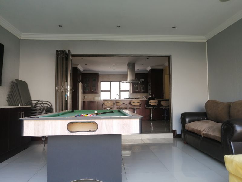 House For Sale In Johannesburg - Photo 10
