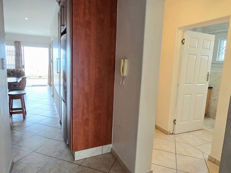 Apartment For Sale In Margate - Photo 5