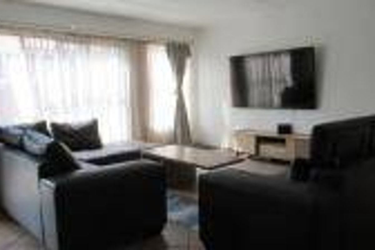 Townhouse For Sale In Sandton - Photo 2