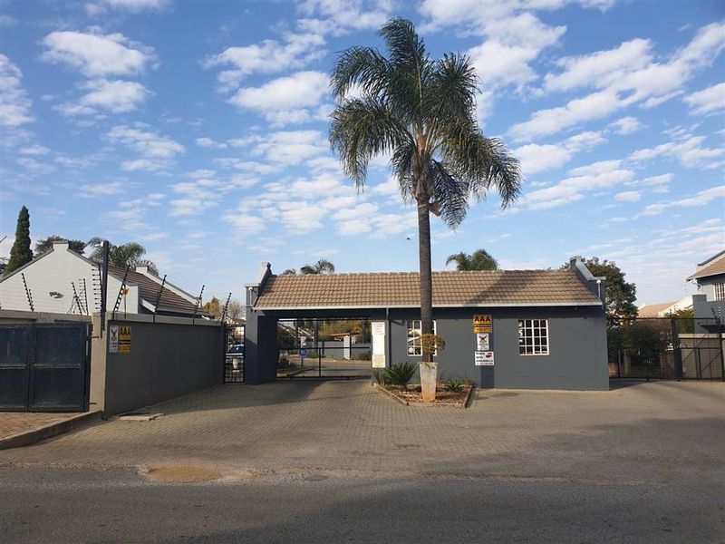 Townhouse For Sale In Boksburg - Photo 1