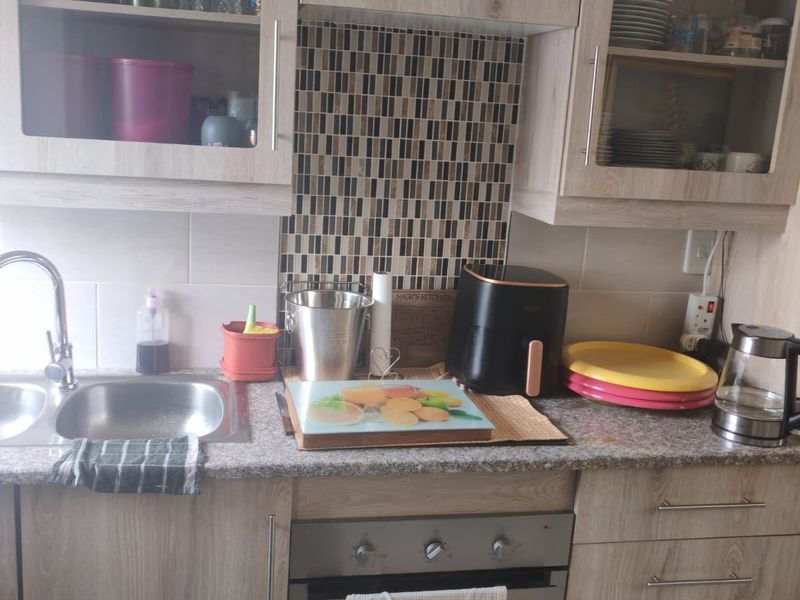 Townhouse For Sale In Boksburg - Photo 6