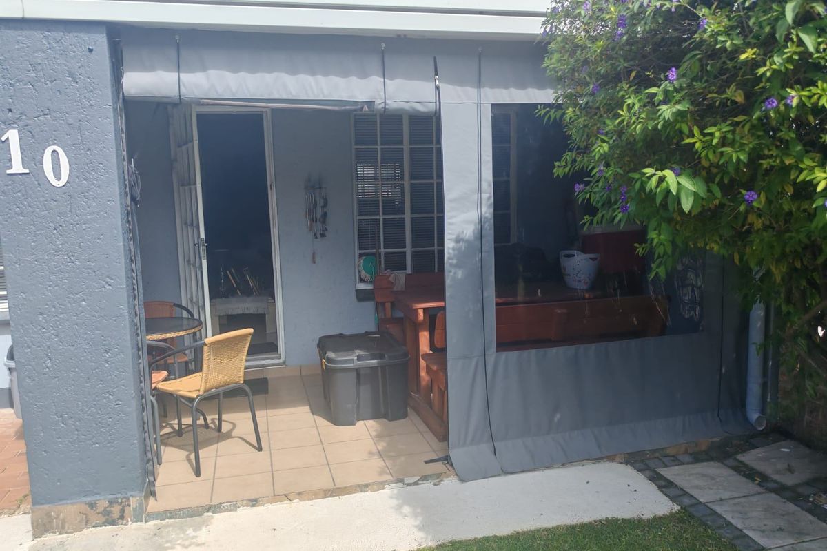 Townhouse For Sale In Boksburg - Photo 4