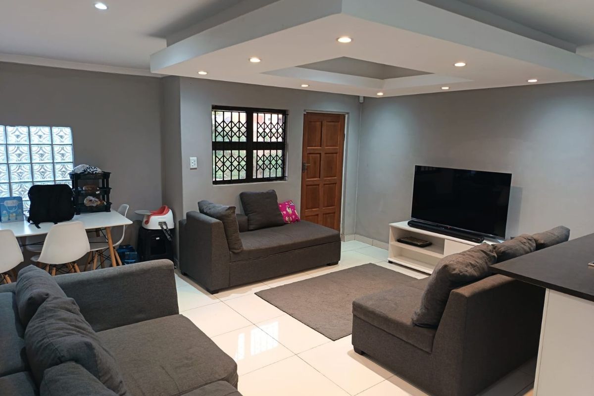 House Rental Monthly In Phoenix - Photo 3