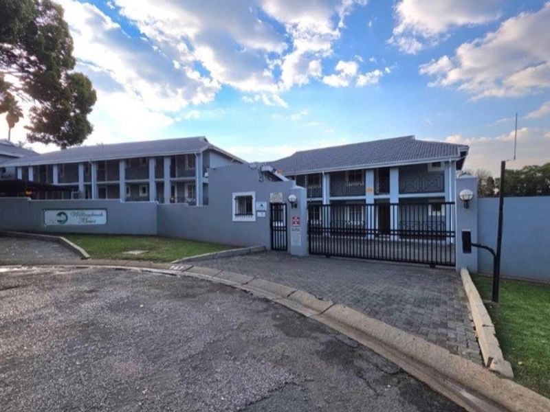Townhouse For Sale In Roodepoort - Photo 2