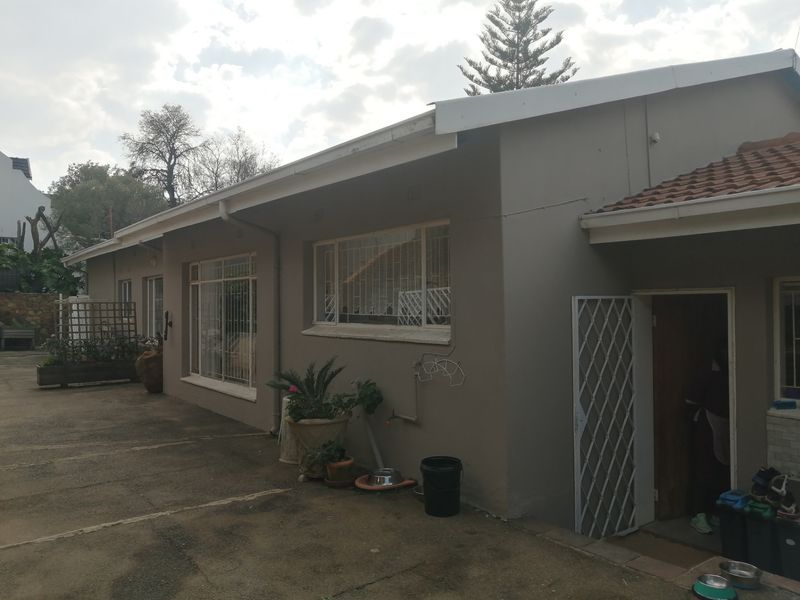 House For Sale In Johannesburg - Photo 3