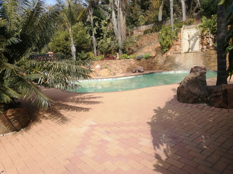House For Sale In Johannesburg - Photo 8