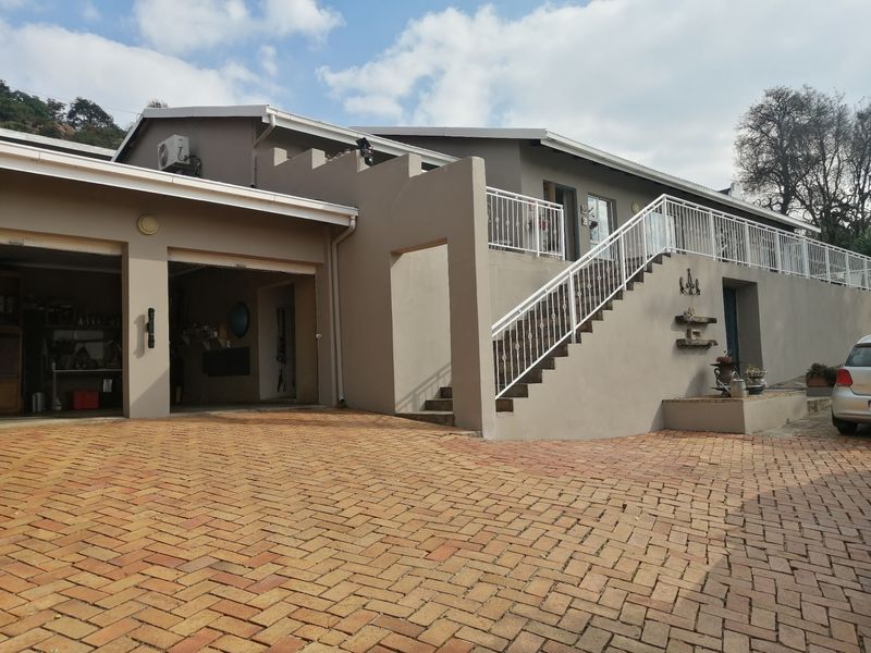 House For Sale In Johannesburg - Photo 1