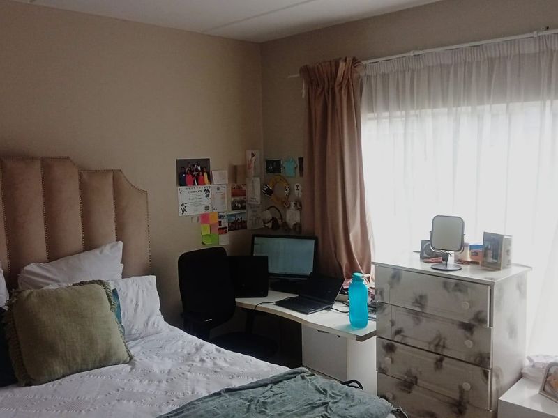 Apartment For Sale In Kempton Park - Photo 6