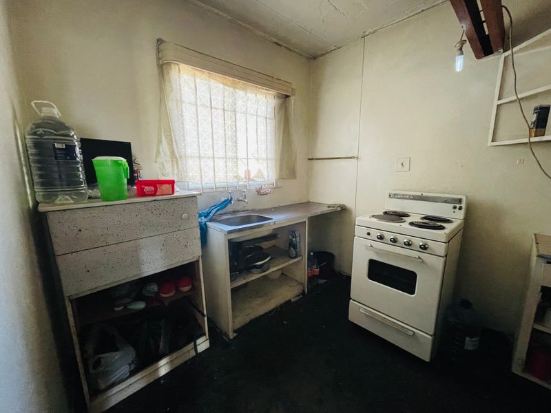 Apartment For Sale In Pretoria - Photo 4