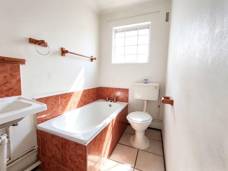 House Rental Monthly In Mitchells Plain - Photo 7