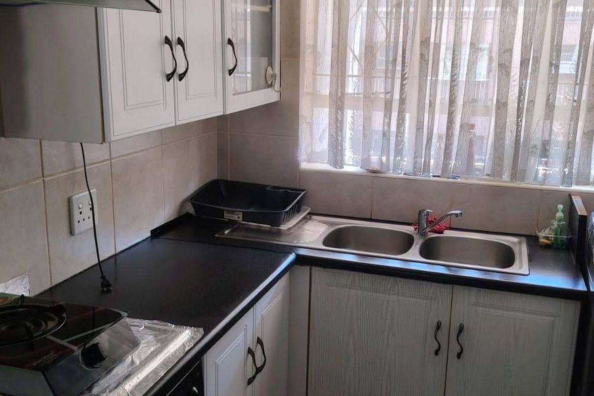Apartment For Sale In Roodepoort - Photo 3