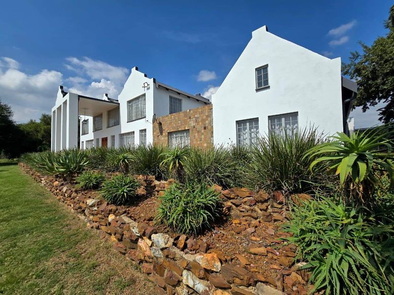 House For Sale In Walkerville - Photo 2