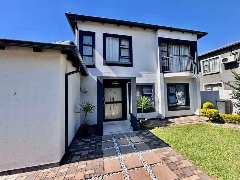 House For Sale In Akasia - Photo 1