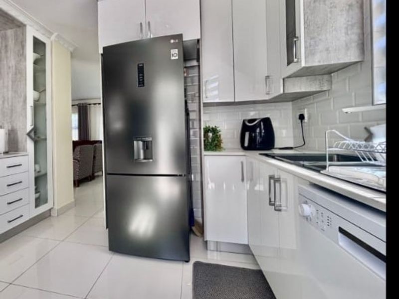 House For Sale In Akasia - Photo 7