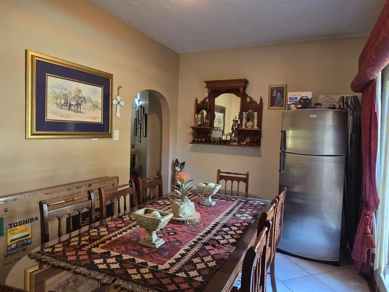 House For Sale In Akasia - Photo 10