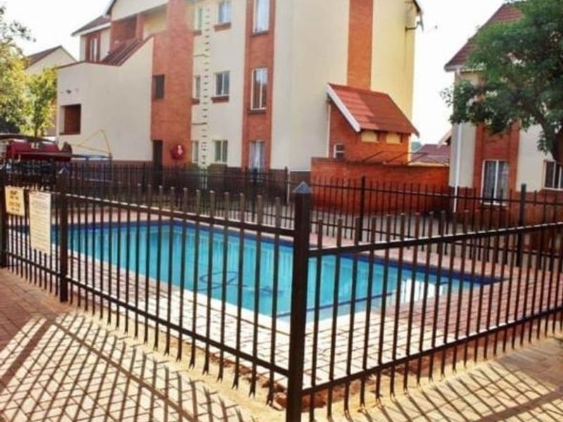 Apartment For Sale In Akasia - Photo 2