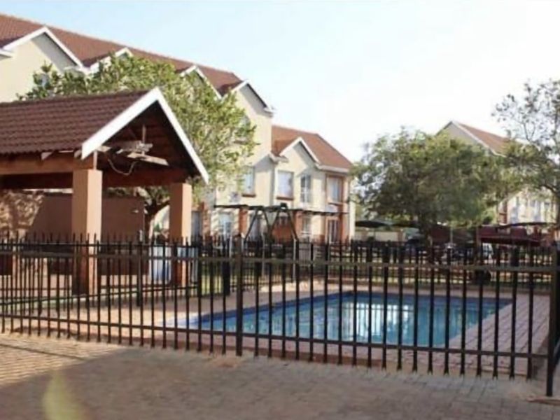 Apartment For Sale In Akasia - Photo 1