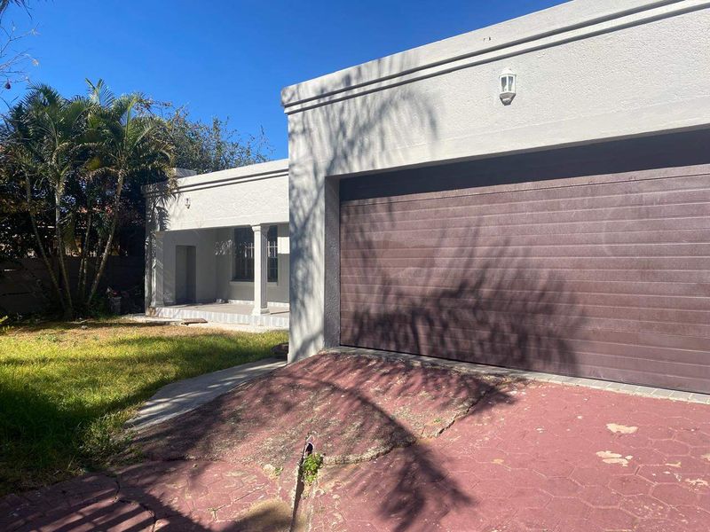 House For Sale In Akasia - Photo 2