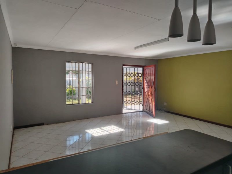 House For Sale In Akasia - Photo 6