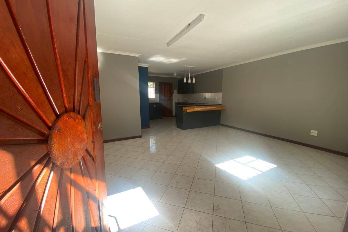 House For Sale In Akasia - Photo 3