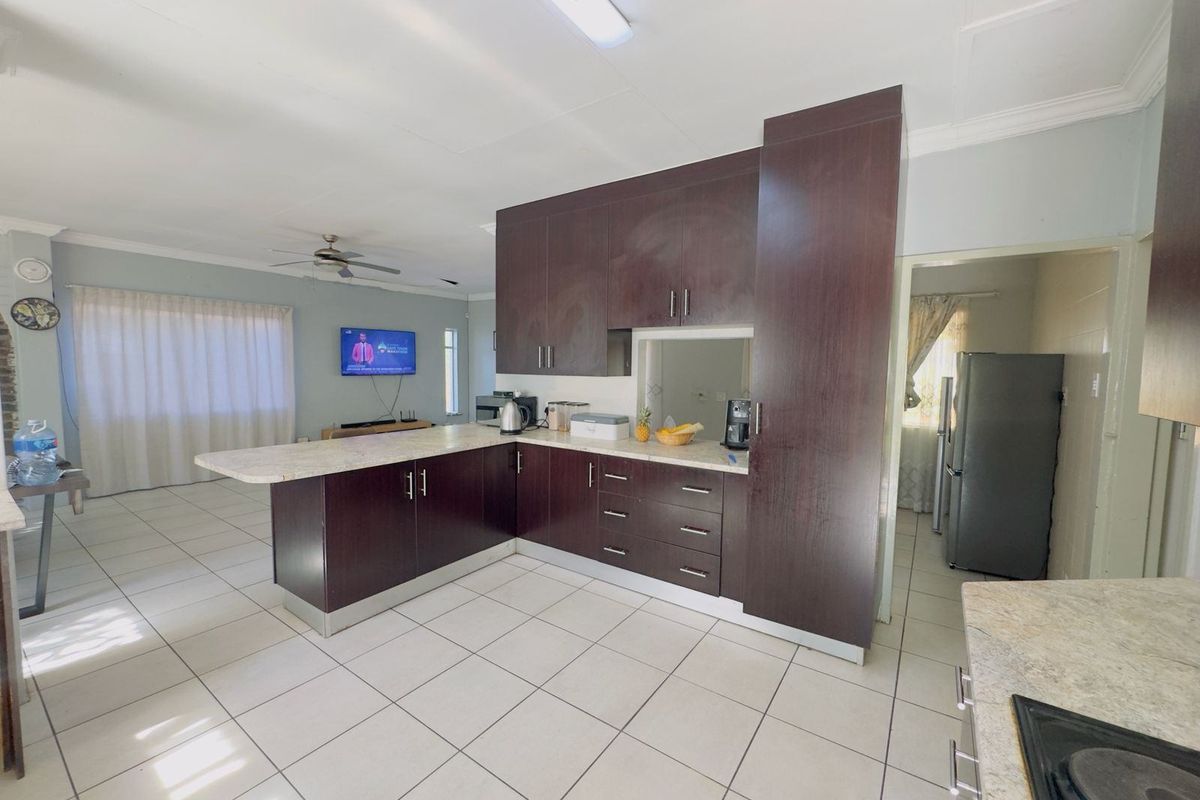 House For Sale In Pretoria - Photo 4