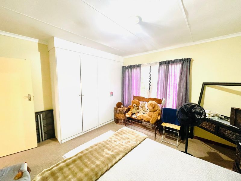 Townhouse For Sale In Pretoria - Photo 10
