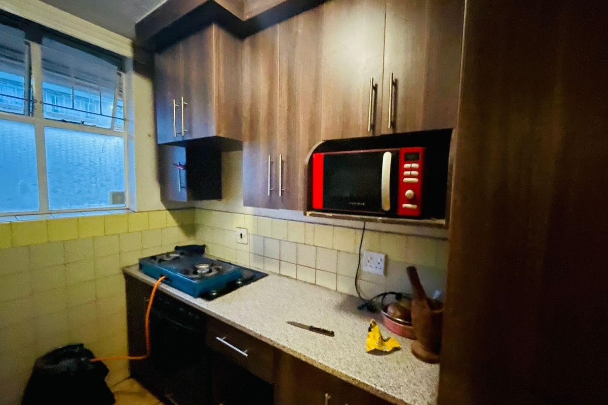 Apartment For Sale In Pretoria - Photo 3