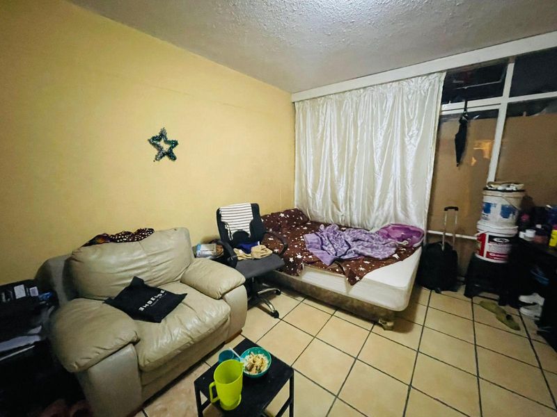 Apartment For Sale In Pretoria - Photo 6