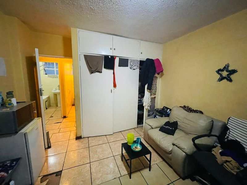 Apartment For Sale In Pretoria - Photo 7