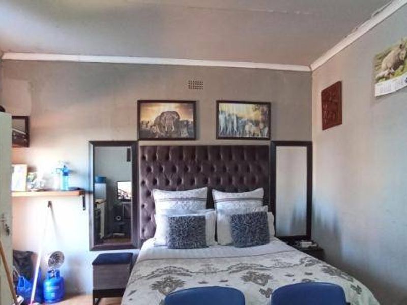 House For Sale In Germiston - Photo 10