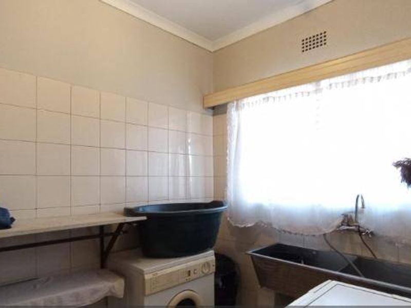 House For Sale In Germiston - Photo 5