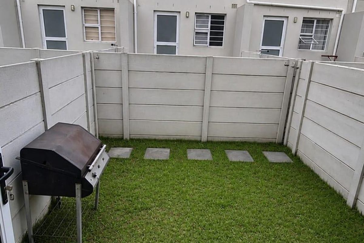 Townhouse For Sale In Blue Downs - Photo 3