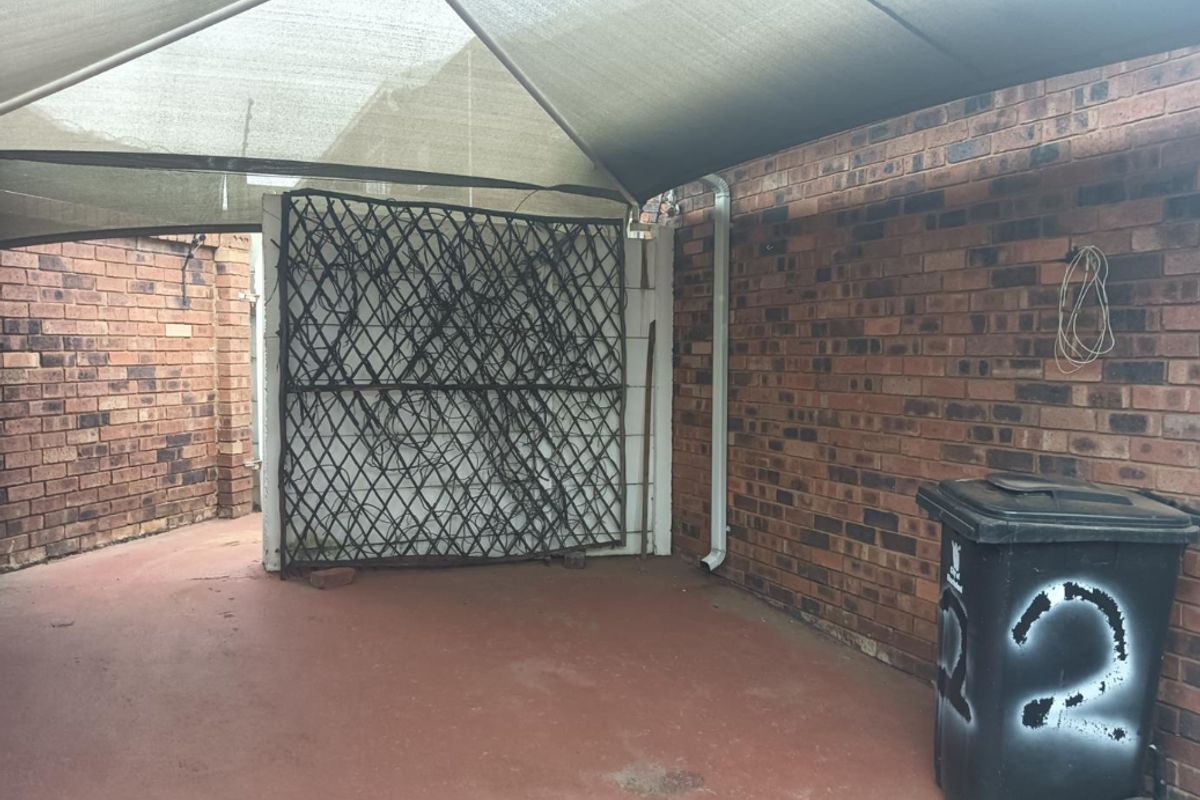 Townhouse For Sale In Alberton - Photo 5