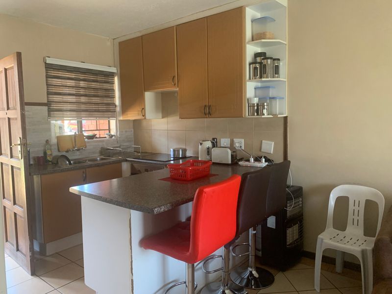Apartment Rental Monthly In Midrand - Photo 2