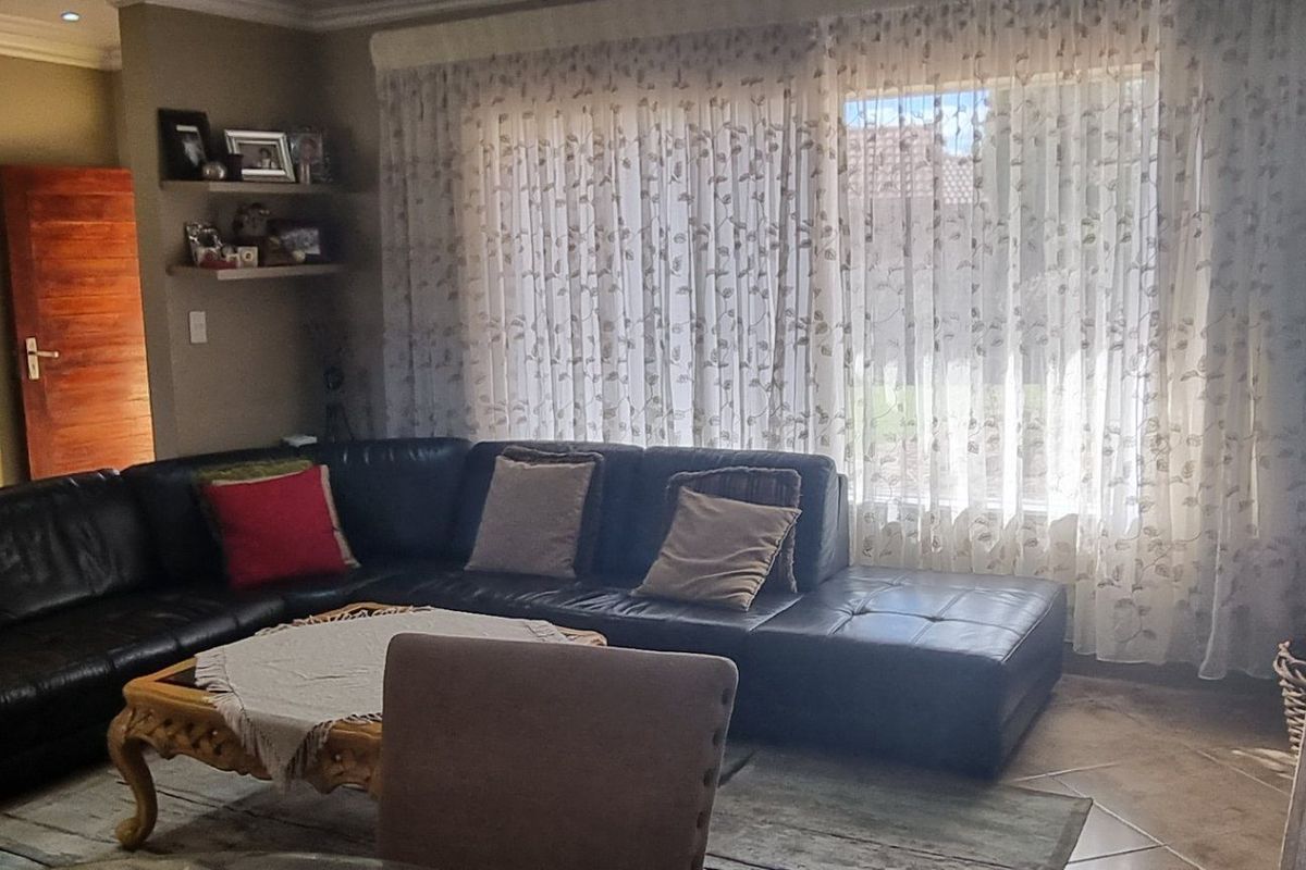 House Rental Monthly In Benoni - Photo 2