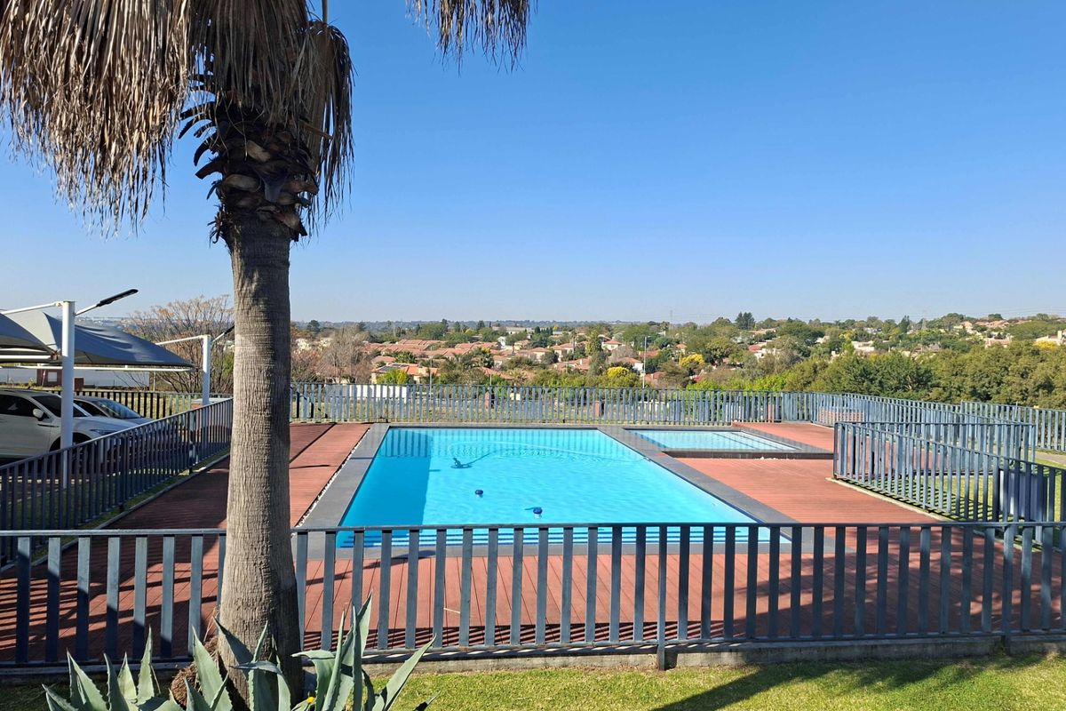 Apartment For Sale In Randburg - Photo 5