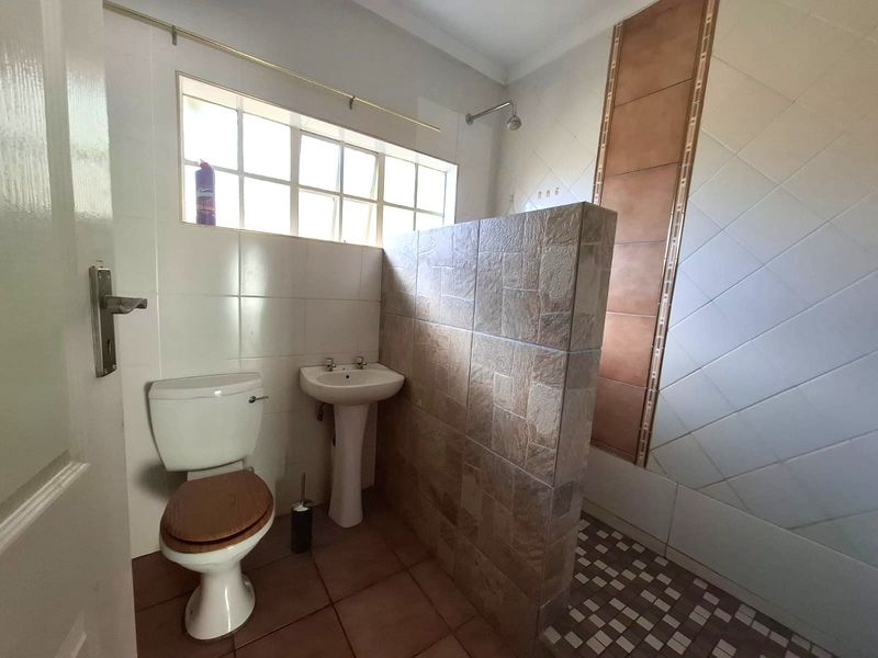 Townhouse For Sale In Polokwane - Photo 6