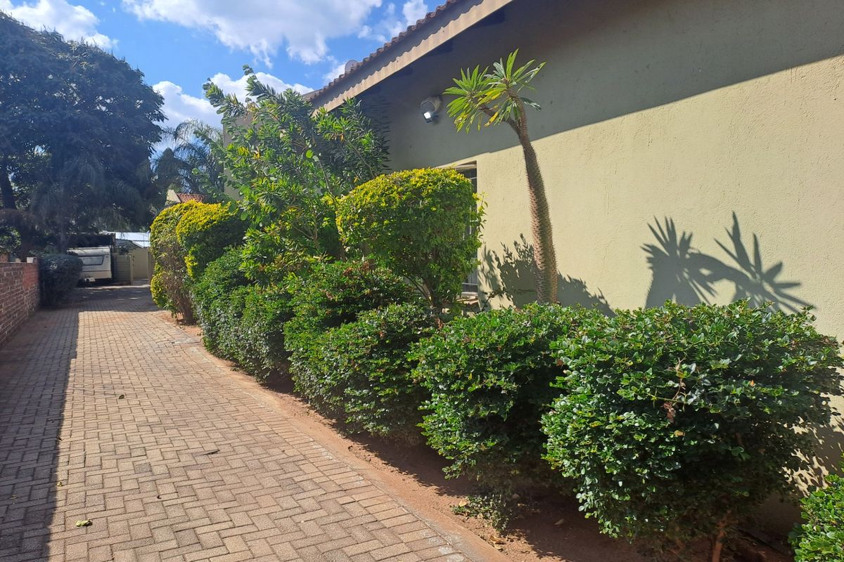 Townhouse For Sale In Polokwane - Photo 3