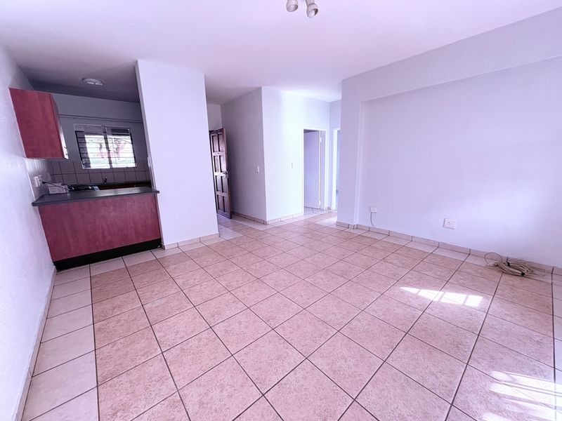 Apartment For Sale In Roodepoort - Photo 6