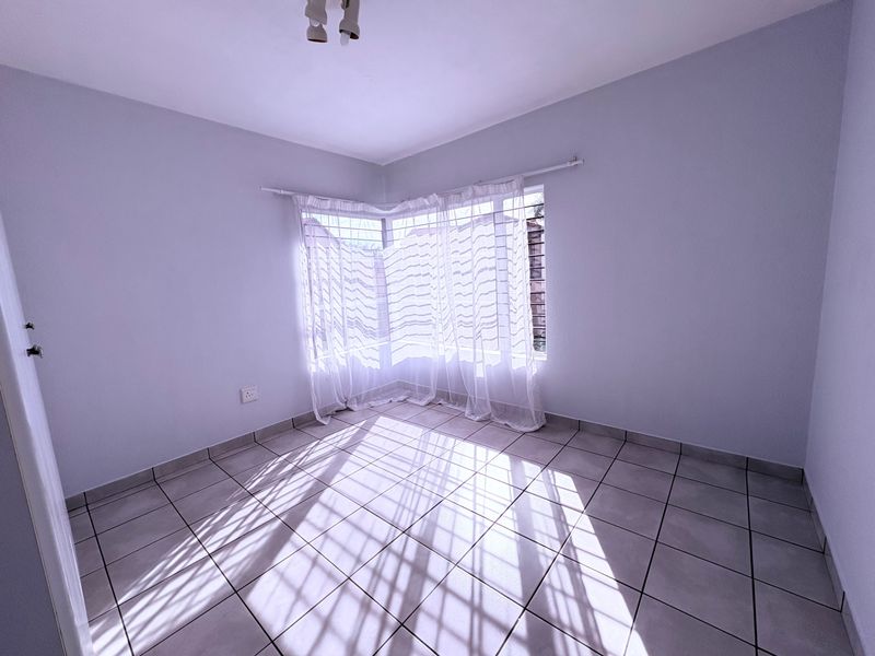 Apartment For Sale In Roodepoort - Photo 10