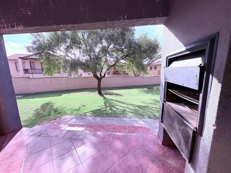 Apartment For Sale In Roodepoort - Photo 5