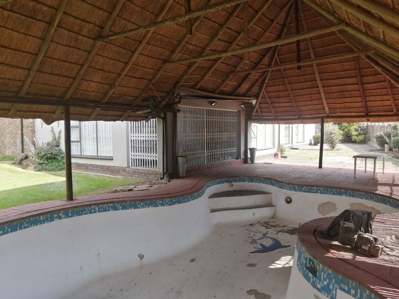 House For Sale In Johannesburg - Photo 6