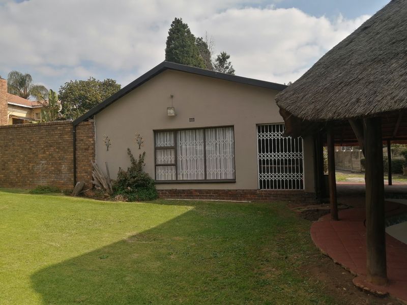 House For Sale In Johannesburg - Photo 4