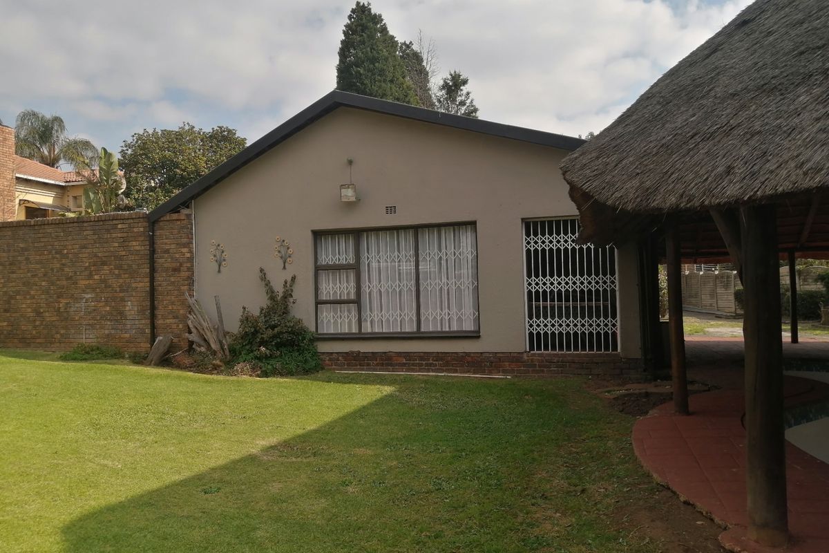 House For Sale In Johannesburg - Photo 4