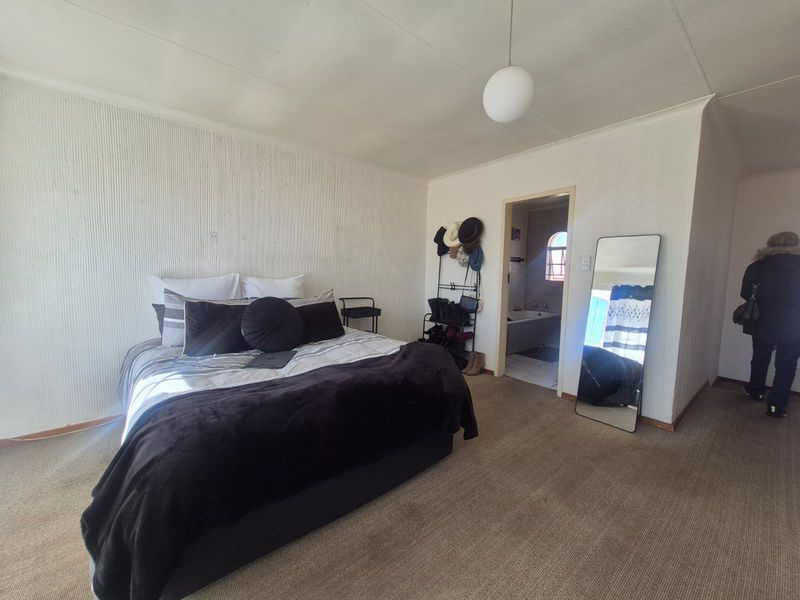 Townhouse For Sale In Kempton Park - Photo 9