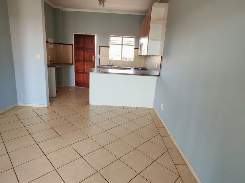 Apartment For Sale In Akasia - Photo 6