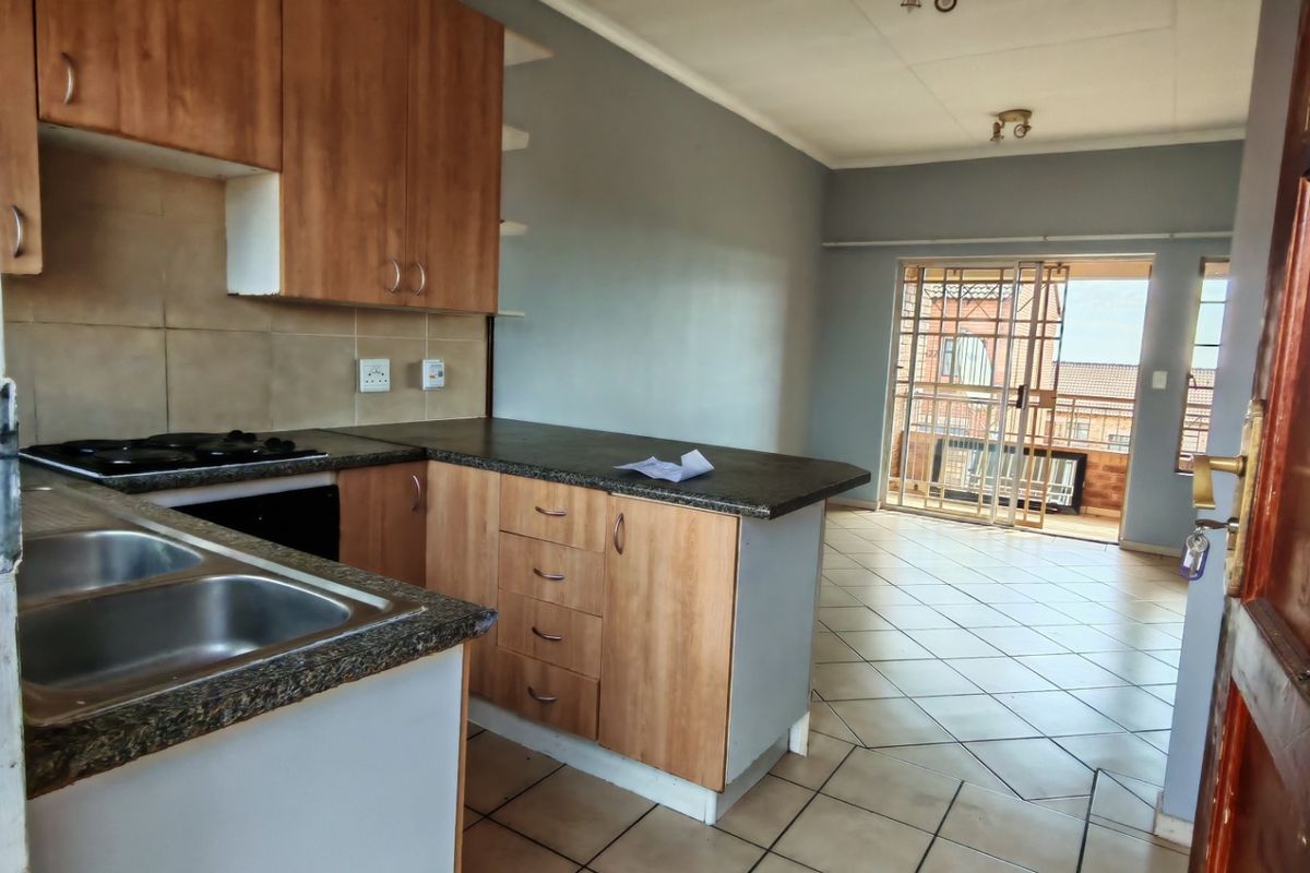 Apartment For Sale In Akasia - Photo 3