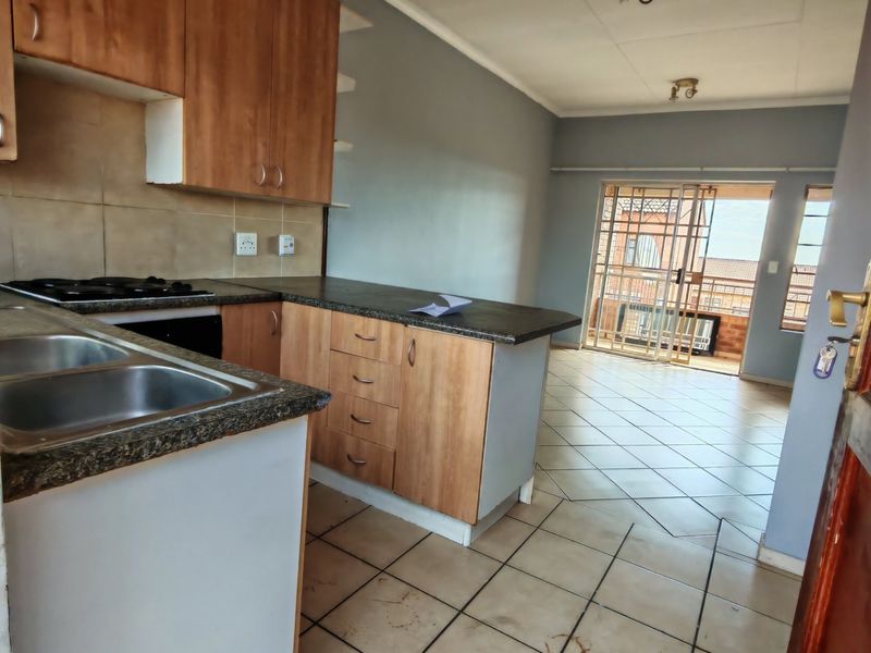 Apartment For Sale In Akasia - Photo 4