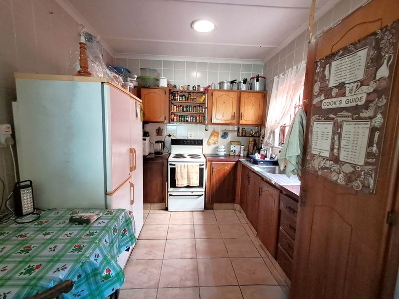 House For Sale In Port Edward - Photo 10