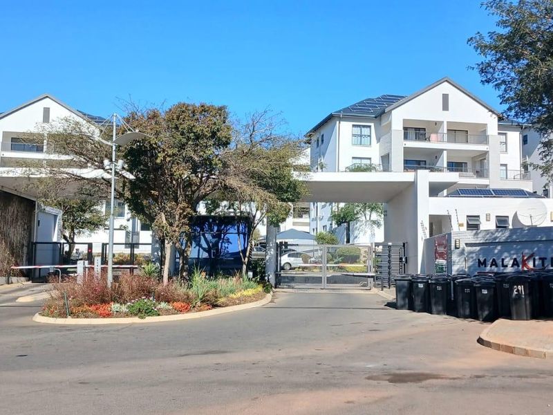 Apartment For Sale In Edenvale - Photo 1